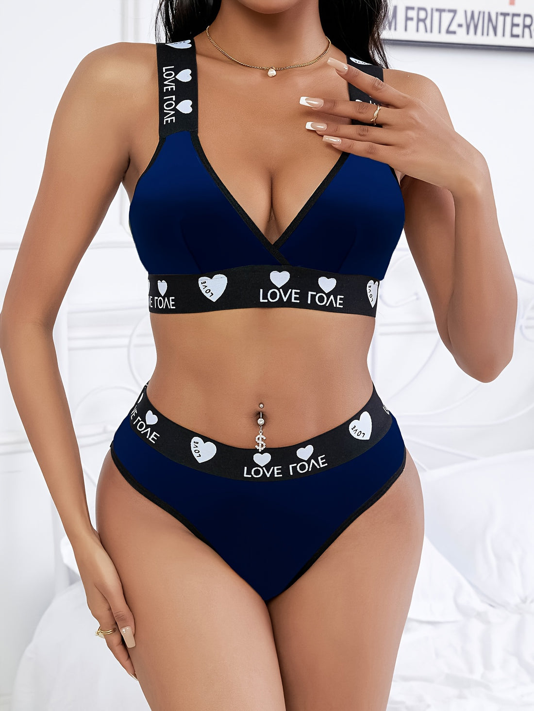 Ensemble de lingerie sexy LOVE avec bretelles tressées