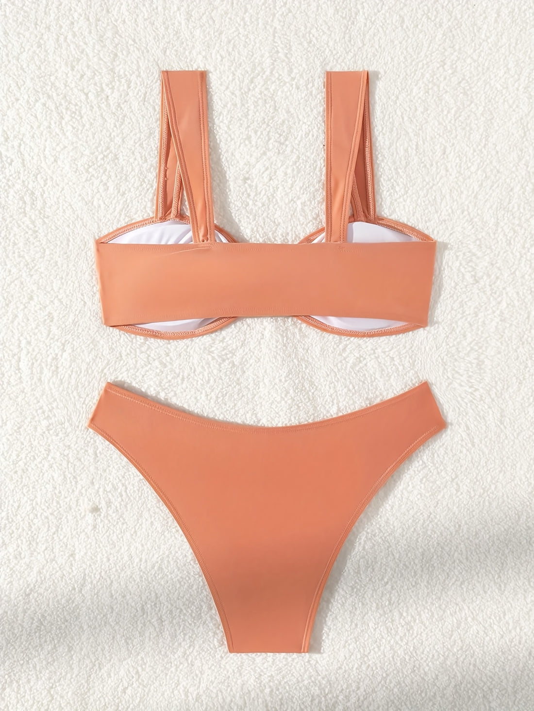 Bikini de Plage Sexy en Deux Pièces avec Bijoux Métalliques