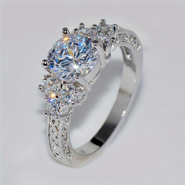 Elegant Engagement Ring in Synthetic Zircon