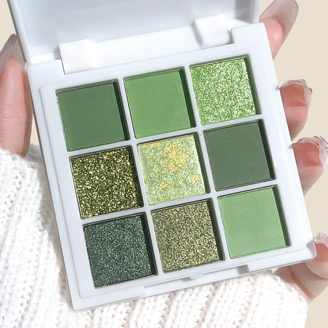 JUJU Dream Eyeshadow Palette - 9 Light Green Shades