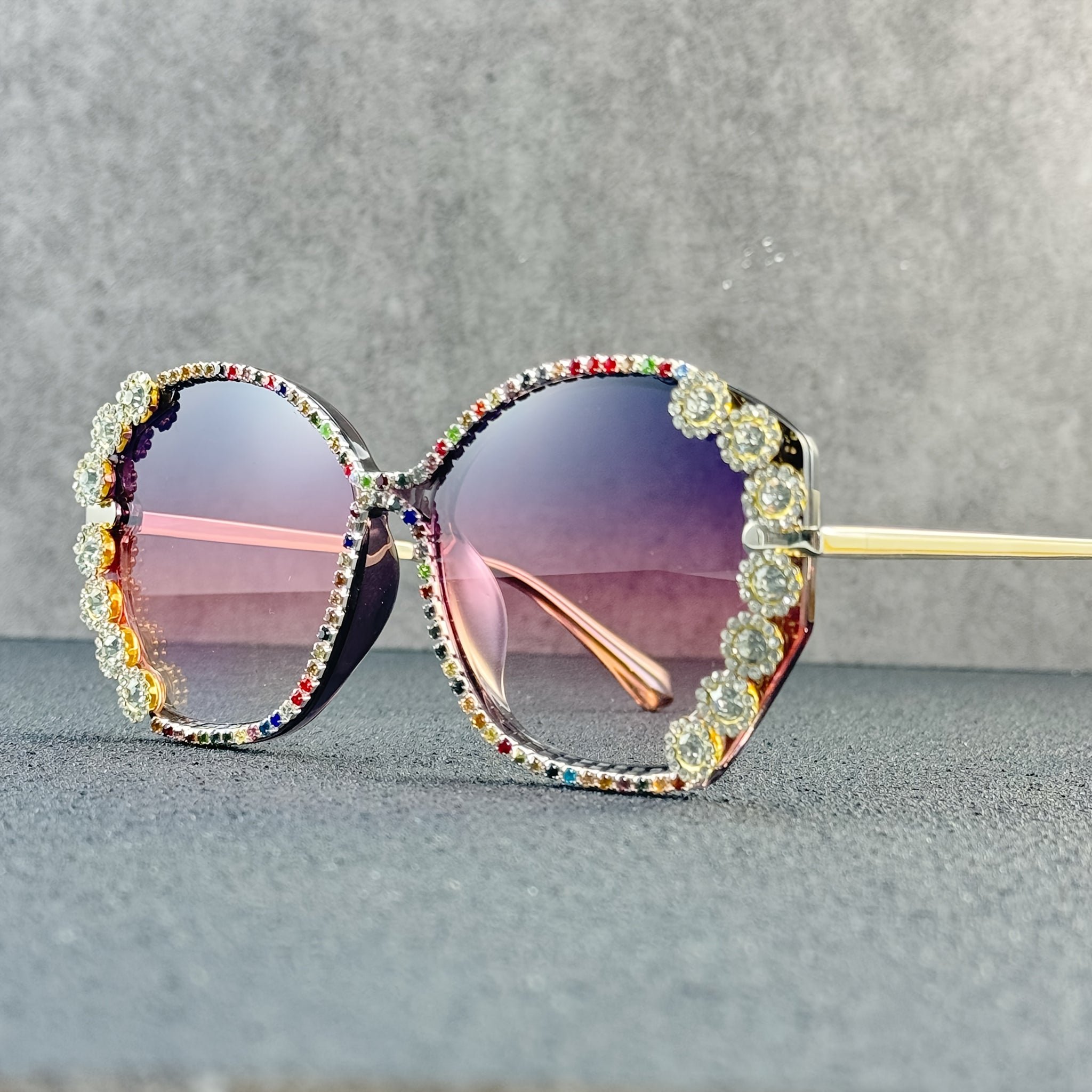 Women's Geometric Fashion Glasses with Rhinestones