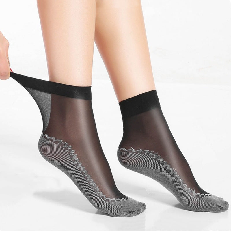 10 Pairs of Invisible Socks for Women - Comfortable and Stylish