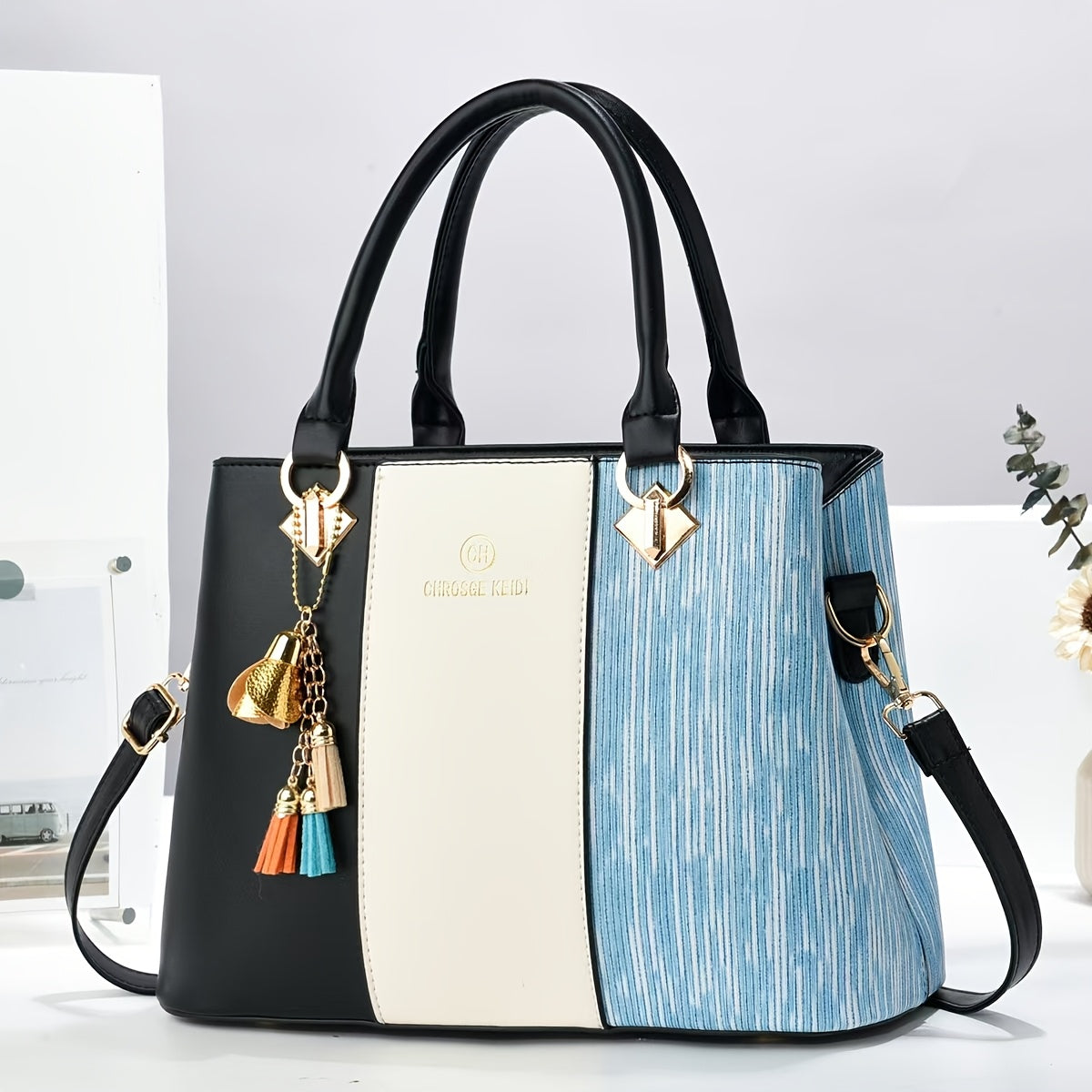 Stylish and versatile handbag for moms