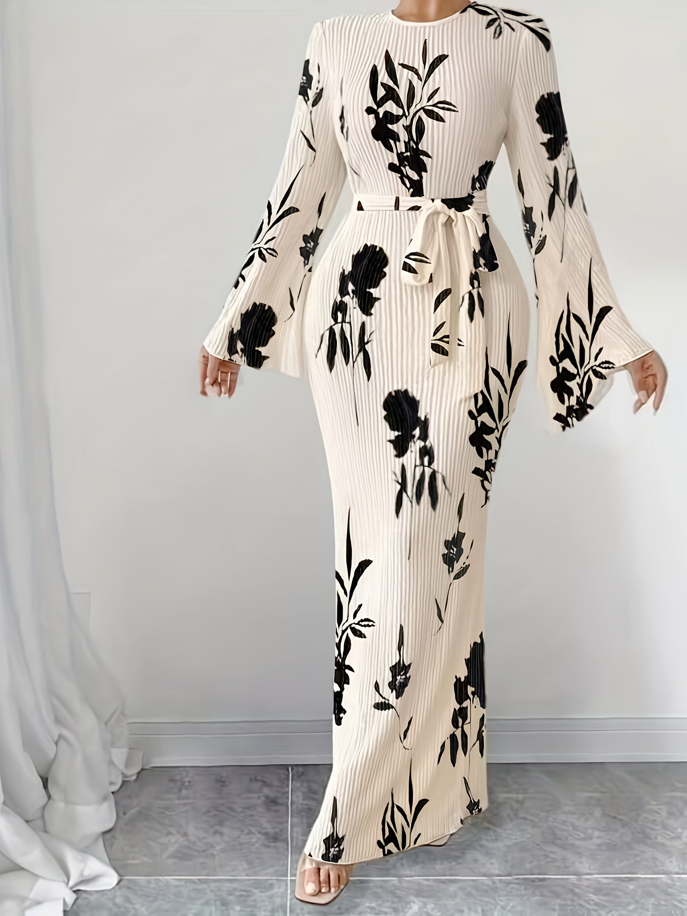 Women's Elegant Floral Maxi Dress with Pleated Details