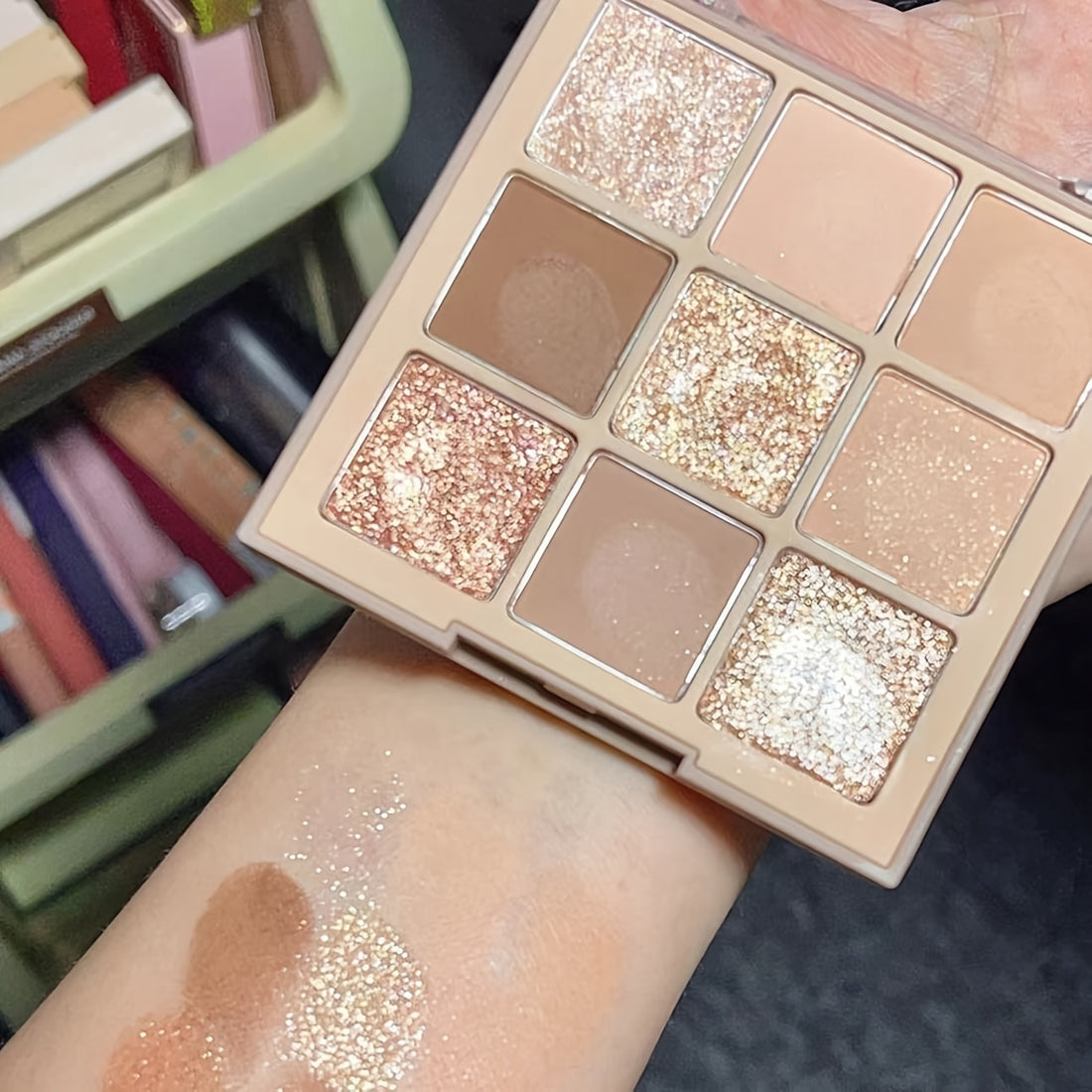 Palette de Fards à Paupières 9 Teintes - Marron Nude & Multicolore