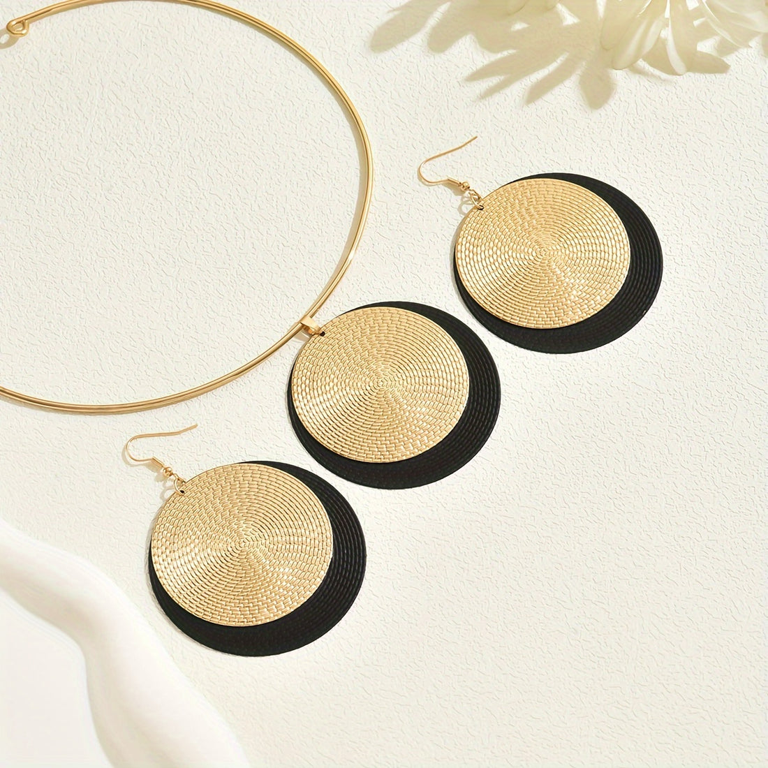 Retro Geometric Pendant Earrings Set