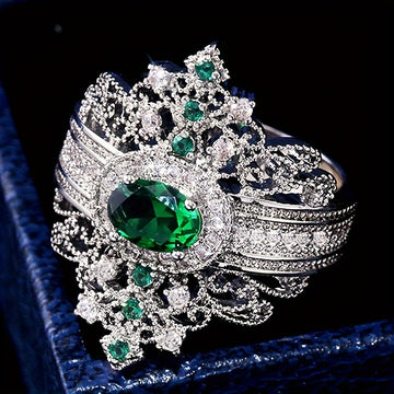 Vintage Palace Style Ring with Synthetic Emerald for Women