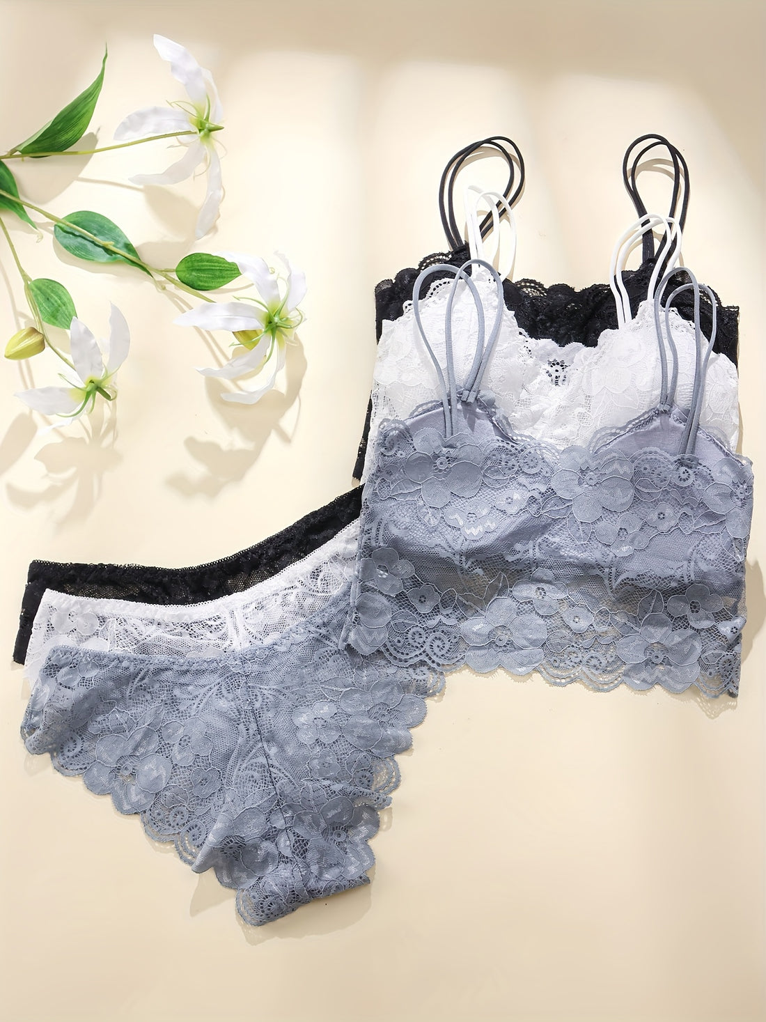 Ensemble de Bralette en Dentelle Romantique et Culotte